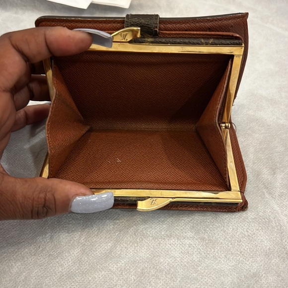 Louis Vuitton Monogram Canvas Portfolio Kiss-Lock Snap Coin Cash Card Wallet - Picture 5 of 9
